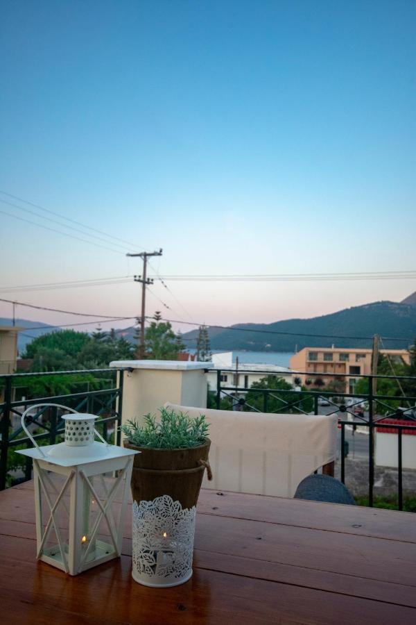House Of Hats - Next To The Coast - Karavomylos Buitenkant foto